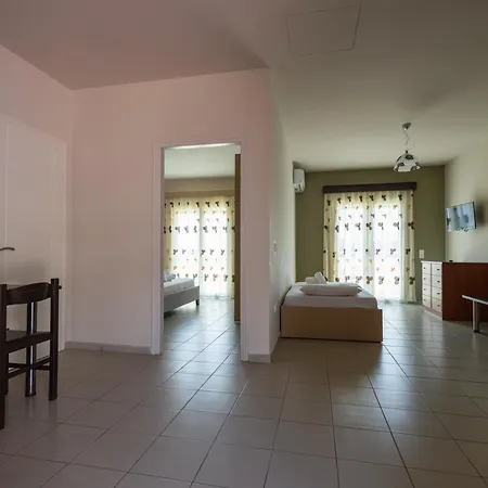 Panorama 3* Finikounta