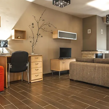 Panorama Aparthotel 3*
